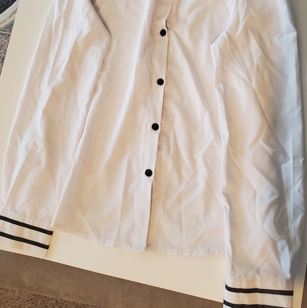 Button down white shirt - Picture 2 of 7